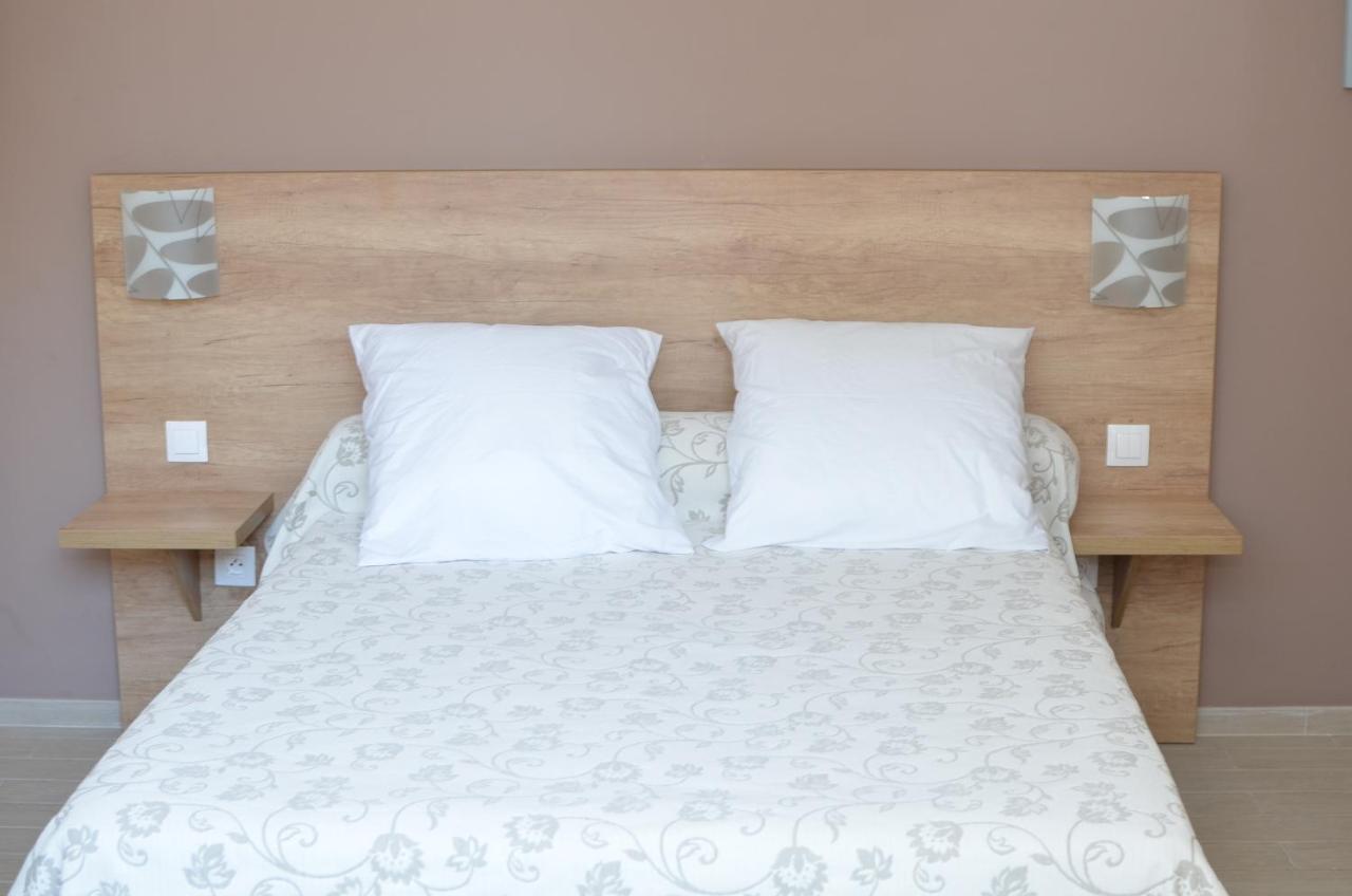 Mistral Appartements Пор-Сен-Луи-дю-Рон Экстерьер фото