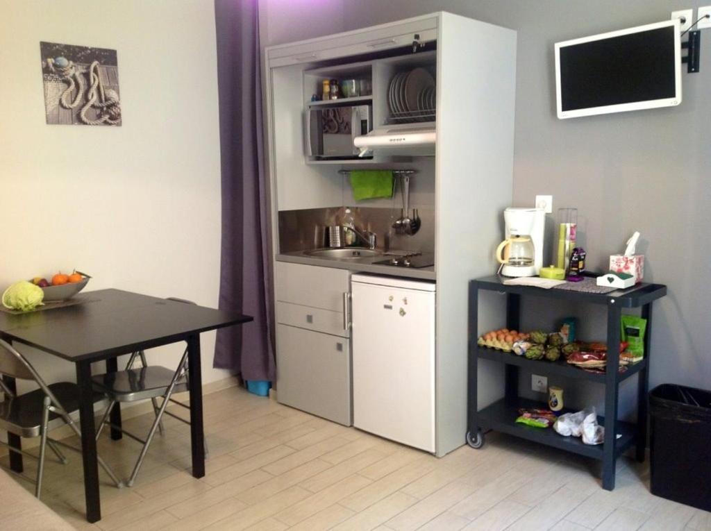 Mistral Appartements Пор-Сен-Луи-дю-Рон Экстерьер фото