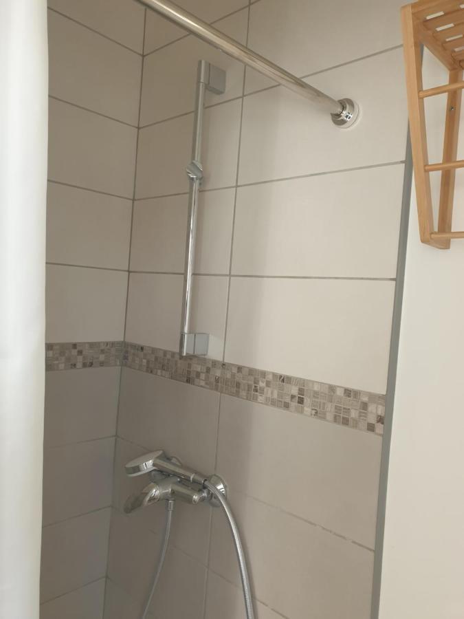 Mistral Appartements Пор-Сен-Луи-дю-Рон Экстерьер фото