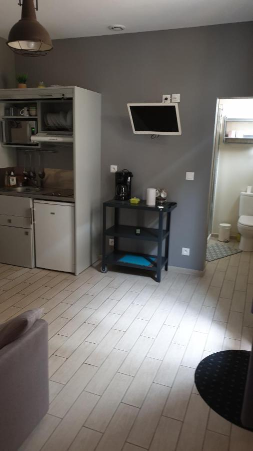Mistral Appartements Пор-Сен-Луи-дю-Рон Экстерьер фото